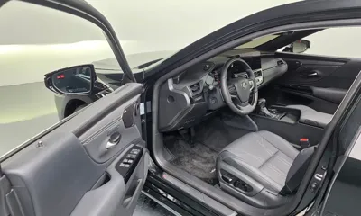 Lexus ES 2026, 5625 км, за 39869.73 USD - фото 10