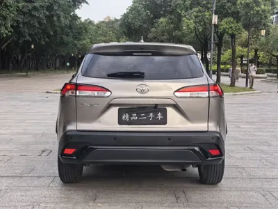 Toyota Frontlander 2023, 30000 км, за 10137.17 USD