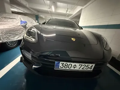 Porsche Panamera · 2021 год