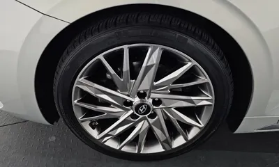 Hyundai Grandeur 2020, 93371 км, за 16010.24 USD