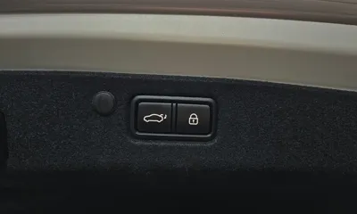 Hyundai Grandeur 2020, 93371 км, за 16010.24 USD - фото 20