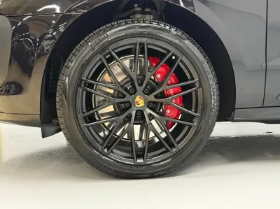Porsche Macan 2022, 22610 км, за 57765.53 USD