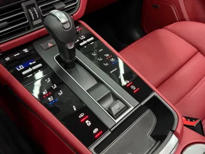 Porsche Macan 2022, 22610 км, за 57329.02 USD - фото 9