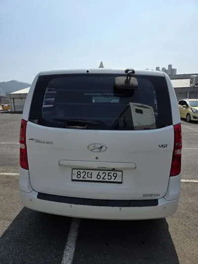Hyundai Starex 2016, 201160 км, за 4355.46 USD