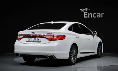 Hyundai Grandeur 2014, 210701 км, за 3413.42 USD