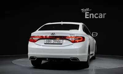 Hyundai Grandeur 2014, 210701 км, за 3413.42 USD