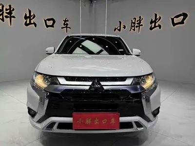 Mitsubishi Outlander 2023, 31000 км, за 17651.64 USD