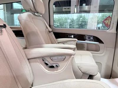 Mercedes-Benz V-Class 2016, 76000 км, за 23771.67 USD - фото 11
