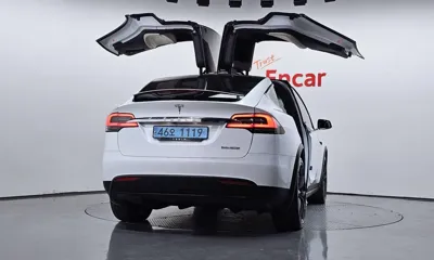 Tesla Model X 2020, 99874 км, за 45537.48 USD