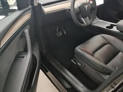 Tesla Model Y 2022, 80399 км, за 20599.95 USD - фото 15