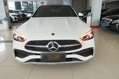Mercedes-Benz C-Class 2024, 34600 км, за 31580 USD