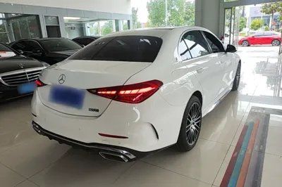 Mercedes-Benz C-Class 2024, 34600 км, за 31580 USD - фото 6