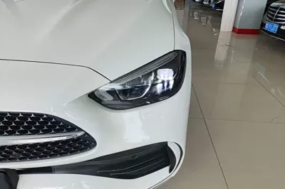 Mercedes-Benz C-Class 2024, 34600 км, за 31580 USD - фото 8