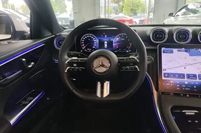 Mercedes-Benz C-Class 2024, 34600 км, за 31580 USD - фото 13