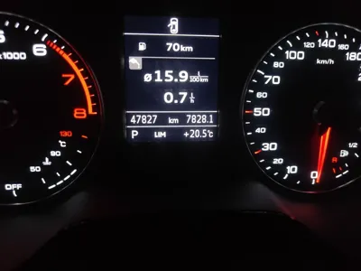 Audi Q2L 2021, 47800 км, за 11056 USD - фото 13