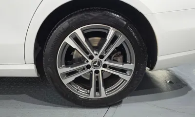 Mercedes-Benz E-Class 2021, 25205 км, за 32526.7 USD - фото 21