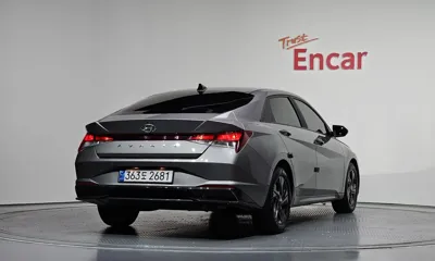 Hyundai Avante 2022, 92019 км, за 10299.33 USD