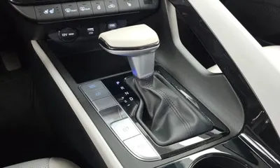 Hyundai Avante 2022, 92019 км, за 10221.5 USD - фото 9