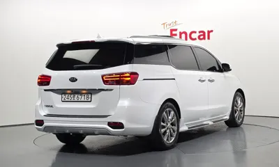 Kia Canival 2019, 112099 км, за 11369.65 USD