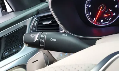 Genesis G70 2018, 152973 км, за 11874.75 USD - фото 36
