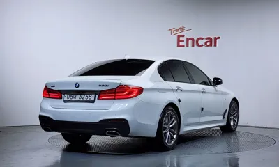 BMW 5-Series 2017, 87633 км, за 16836.76 USD