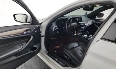 BMW 5-Series 2017, 87633 км, за 16836.76 USD - фото 10