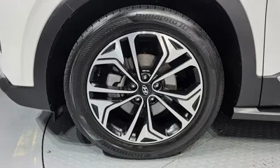 Hyundai Santafe 2019, 64907 км, за 14651.29 USD