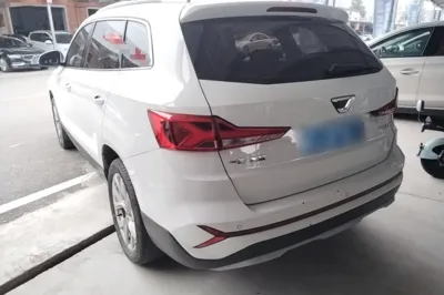 Jetta VS7 2023, 61900 км, за 10907 USD