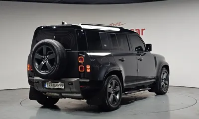 Land Rover Defender 2024, 31471 км, за 63542.08 USD