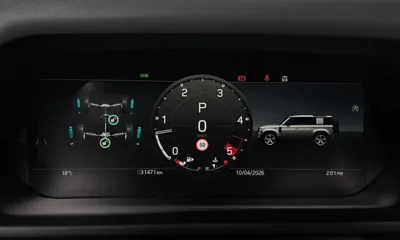 Land Rover Defender 2024, 31471 км, за 63542.08 USD - фото 8