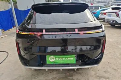 Lynk & Co 08 EM-P 2025, 51500 км, за 18877 USD