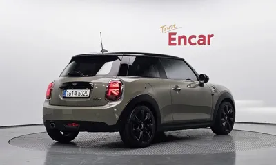 MINI Cooper 2019, 68591 км, за 7548.9 USD