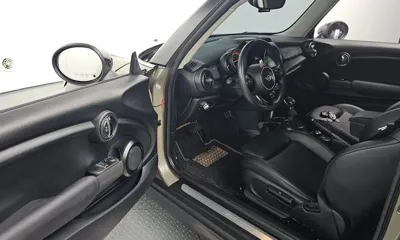 MINI Cooper 2019, 68591 км, за 7548.9 USD - фото 10