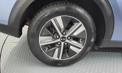 Kia Niro 2020, 90726 км, за 10174.61 USD - фото 21