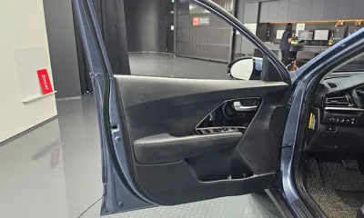 Kia Niro 2020, 90726 км, за 10174.61 USD - фото 24