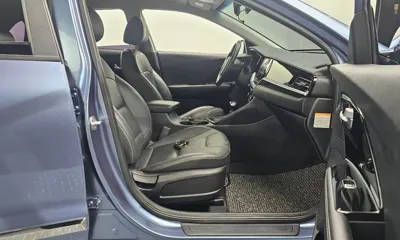 Kia Niro 2020, 90726 км, за 10174.61 USD - фото 26