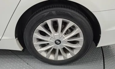 Hyundai Sonata 2016, 62289 км, за 7483.26 USD - фото 21