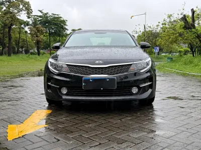 Kia K5 2017, 130000 км, за 5561.99 USD