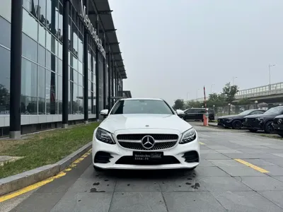 Mercedes-Benz C-Class 2020, 83000 км, за 15567.68 USD