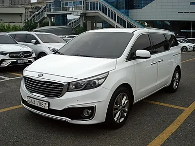 Kia Canival · 2017 год