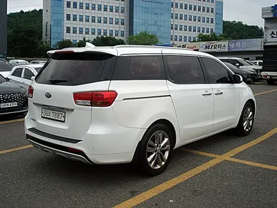Kia Canival 2017, 90337 км, за 7156.34 USD