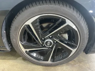 Hyundai Avante 2022, 177603 км, за 9247.76 USD