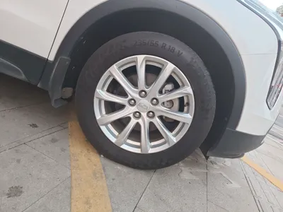 Cadillac XT4 2018, 102300 км, за 13148 USD