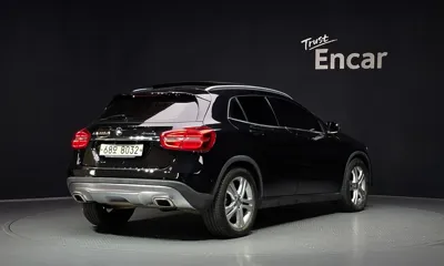Mercedes-Benz GLA-Class 2017, 64013 км, за 8125.85 USD