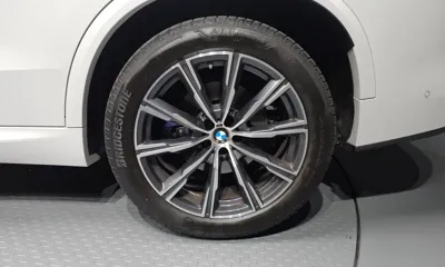 BMW X5 2024, 58933 км, за 60912.08 USD - фото 21