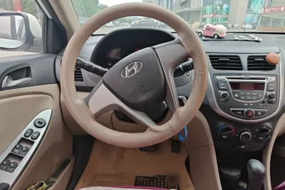 Hyundai Verna (older generation) 2016, 105300 км, за 3950 USD - фото 10