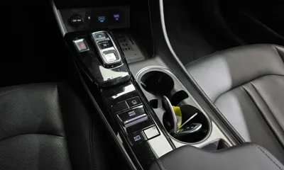 Hyundai Sonata 2022, 79314 км, за 11757.75 USD - фото 9