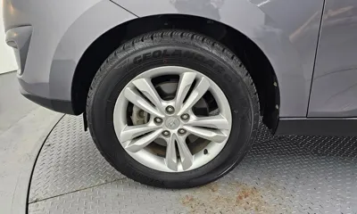 Hyundai Tucson 2012, 194349 км, за 2925.31 USD
