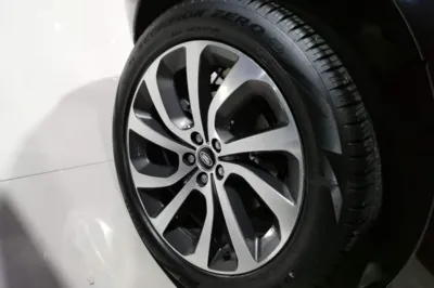 Land Rover Discovery Sport 2023, 74400 км, за 22568 USD - фото 16
