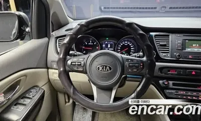 Kia Canival 2016, 98004 км, за 8736.2 USD - фото 13